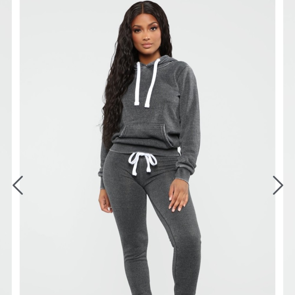 Fashionnova sweet dream jogger set